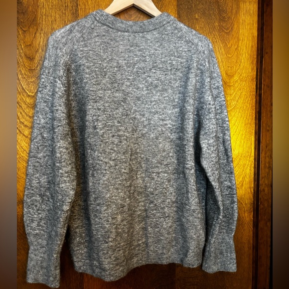 Sweater - Picture 3 of 5